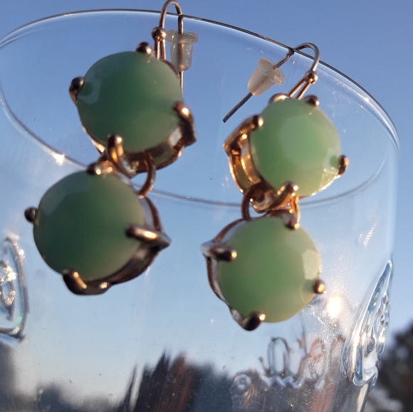 Crystal Drop Earrings Gold Green Diamond Dangle Gemstone St Patricks Day - Picture 6 of 14